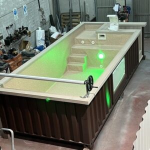 Contenitore da 20 piedi trasformato in piscina