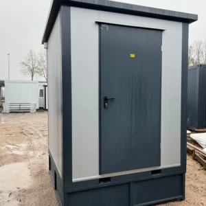 Modulo sanitario prefabbricato 2 × 2 m con doccia e serbatoio